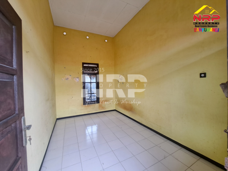 Dijual Ruko 2 Lantai di Sobo Jl. S Parman - Banyuwangi  Dijual Ruko 2 Lantai di Sobo Jl. S Parman - Banyuwangi  Dijual Ruko 2 Lantai di Dekat Hotel Santika - Banyuwangi&nbsp;
Cocok untuk kantor, showroom, dll&nbsp;

Luas Tanah : 236 M2
Luas Bangunan : 150 NRP BANYUWANGI