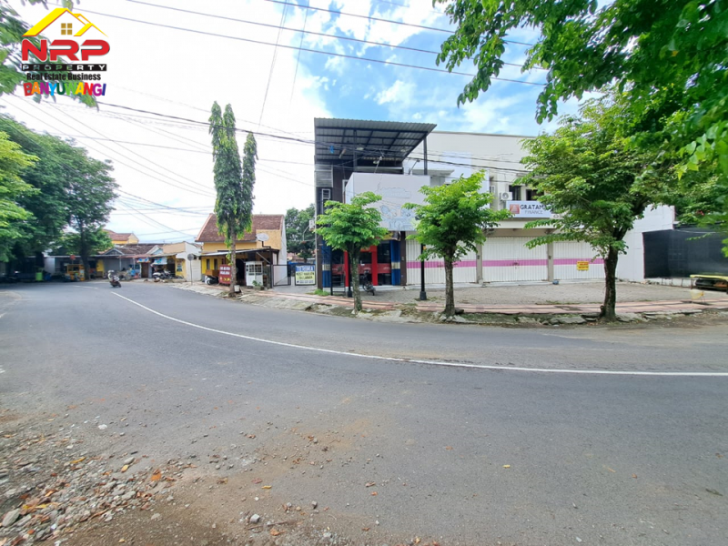 Dijual Ruko 2 Lantai Hook di Belakang Kampus Untag- Banyuwangi Dijual Ruko 2 Lantai Hook di Belakang Kampus Untag- Banyuwangi Dijual Ruko 2 Lantai Hook di Belakang Kampus Untag- Banyuwangi
Lokasi Sangat Strategis tepi Jl. KH Agus Salim&nbsp;
Terletak di Area Kampus, Pertokoan, dan NRP BANYUWANGI