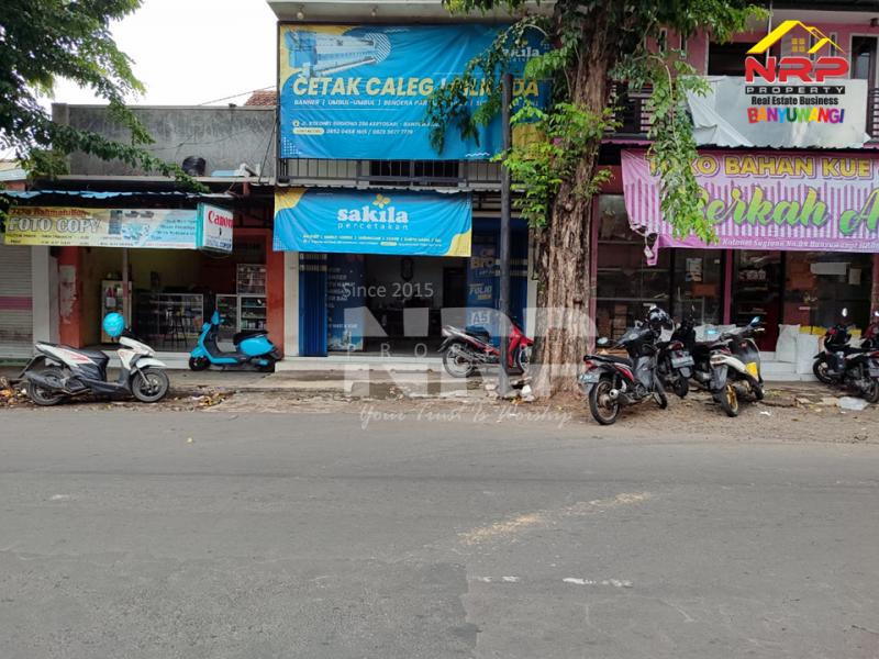 Dijual Ruko 2 Lantai Prospek di tepi Jl. Kolonel Sugiono - Banyuwangi  Dijual Ruko 2 Lantai Prospek di tepi Jl. Kolonel Sugiono - Banyuwangi  Dijual Ruko 2 Lantai Prospek di tepi Jl. Kolonel Sugiono - Banyuwangi&nbsp;
Terletak di Area Bisnis Aktif dan sangat Cocok Untuk Toko, Kantor, Resto NRP BANYUWANGI