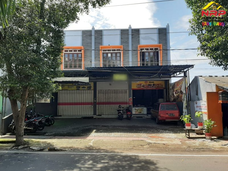 Dijual Ruko 2 Lantai Strategis di Pusat Kota JL. Adi Sucipto - Banyuwangi Dijual Ruko 2 Lantai Strategis di Pusat Kota JL. Adi Sucipto - Banyuwangi Dijual Ruko 2 Lantai Strategis di Pusat Kota JL. Adi Sucipto - Banyuwangi
Lokasi terletak di Ruas Jalan Utama Kota Banyuwangi
Lingkungan Kantor Dinas NRP BANYUWANGI