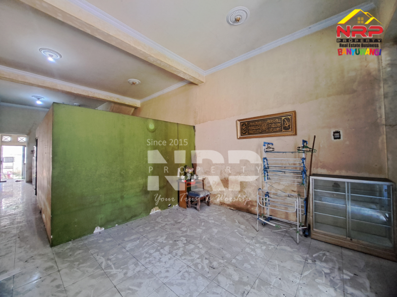 Dijual Ruko 2 Lantai Strategis di Sobo Pusat Kota Banyuwangi Dijual Ruko 2 Lantai Strategis di Sobo Pusat Kota Banyuwangi Dijual Ruko 2 Lantai Strategis di Sobo Pusat Kota Banyuwangi
Lokasi terletak di Ruas Jalan Utama Kota Banyuwangi
Lingkungan Kantor Dinas Pemerintahan, NRP BANYUWANGI