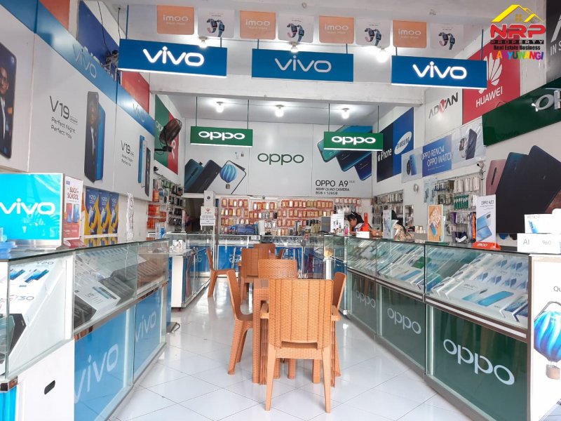 Dijual Ruko 2 Lantai Strategis di Tepi Jalan MT. HARYONO - Banyuwangi Dijual Ruko 2 Lantai Strategis di Tepi Jalan MT. HARYONO - Banyuwangi Dijual Ruko 2 Lantai Strategis di Tepi Jalan MT. HARYONO - Banyuwangi
Terletak di Area Bisnis Aktif dan sangat Cocok Untuk Ruang Usaha Bisnis Celuler, Butik, NRP BANYUWANGI
