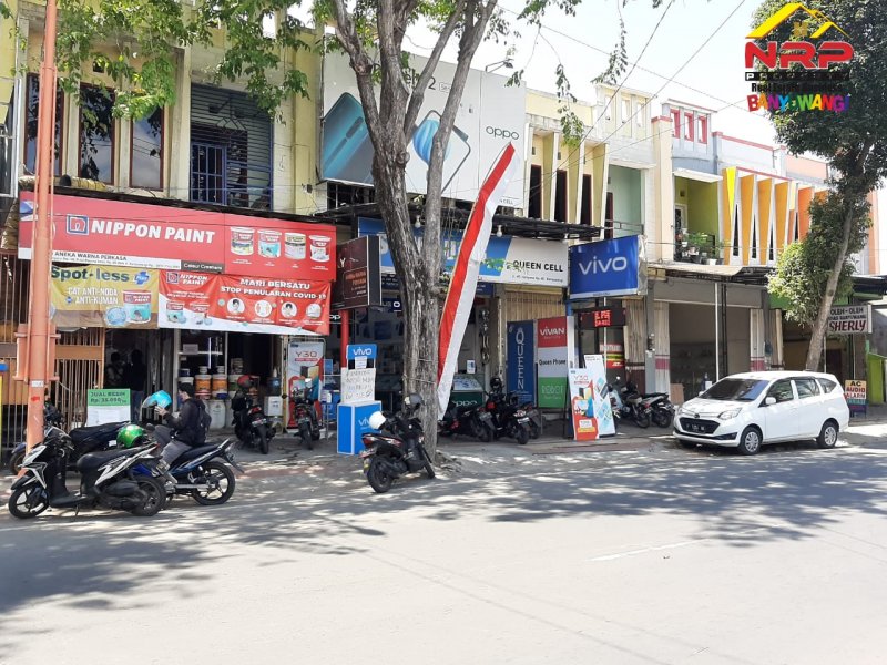 Dijual Ruko 2 Lantai Strategis di Tepi Jalan MT. HARYONO - Banyuwangi Dijual Ruko 2 Lantai Strategis di Tepi Jalan MT. HARYONO - Banyuwangi Dijual Ruko 2 Lantai Strategis di Tepi Jalan MT. HARYONO - Banyuwangi
Terletak di Area Bisnis Aktif dan sangat Cocok Untuk Ruang Usaha Bisnis Celuler, Butik, NRP BANYUWANGI