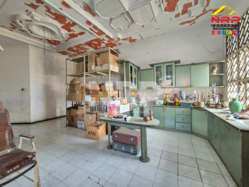 Dijual Ruko 2 Lantai Super Strategis dekat Simpang 5 Banyuwangi Dijual Ruko 2 Lantai Murah Banget di Banyuwangi Kota  Dijual Ruko 2 Lantai Super Strategis dekat Simpang 5 Banyuwangi
Berdiri di pusat keramaian kota, tempat di mana setiap langkah membawa peluang.
Cocok untuk NRP BANYUWANGI