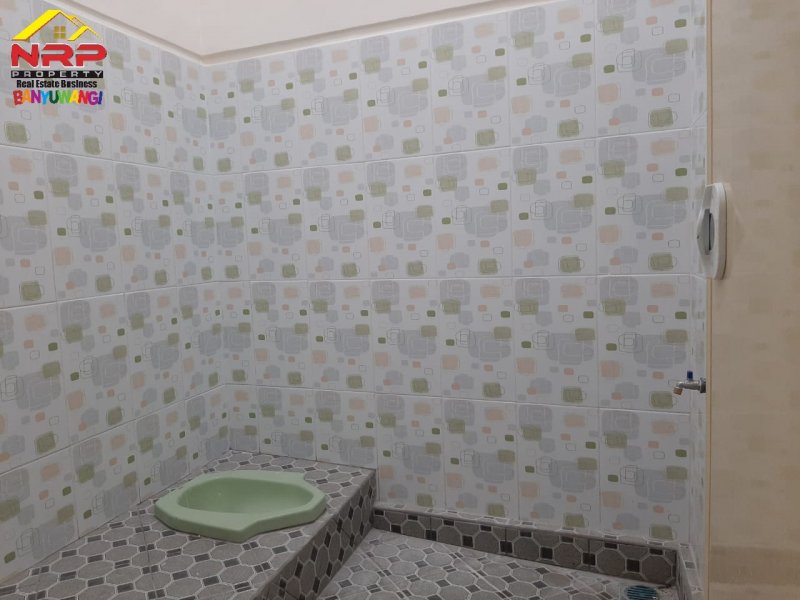 Dijual Ruko Baru Strategis di Jln. Ikan Hiu - Kertosari, Banyuwangi  Dijual Ruko Strategis di Jln. Ikan Hiu - Kertosari, Banyuwangi  Dijual Ruko Baru&nbsp; Strategis di Jln. Ikan Hiu - Kertosari, Banyuwangi
Terletak di kawasan bisnis aktif, ramai dan padat penduduk. Akses 100 Meter dari NRP BANYUWANGI