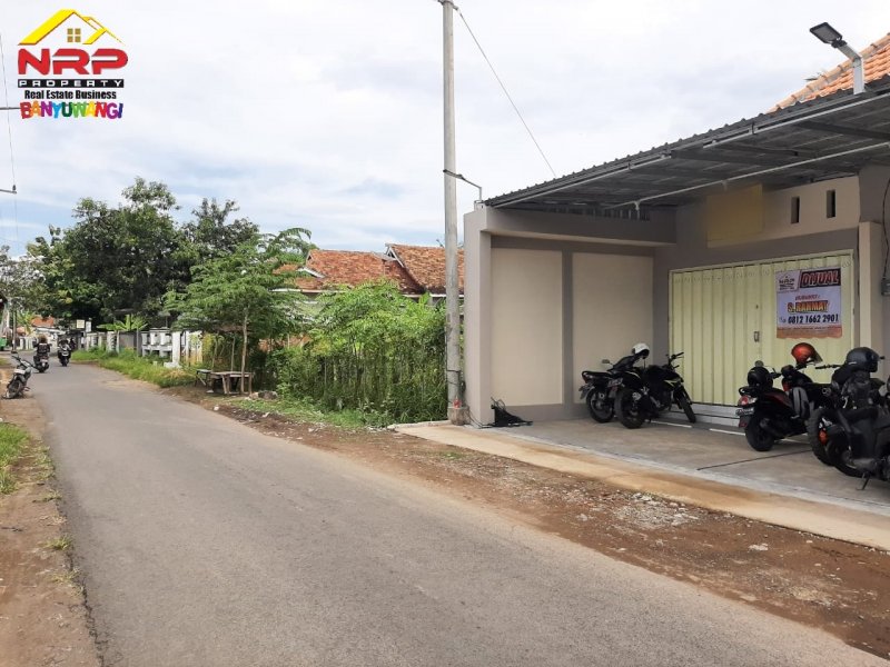 Dijual Ruko Baru Strategis di Jln. Ikan Hiu - Kertosari, Banyuwangi  Dijual Ruko Strategis di Jln. Ikan Hiu - Kertosari, Banyuwangi  Dijual Ruko Baru&nbsp; Strategis di Jln. Ikan Hiu - Kertosari, Banyuwangi
Terletak di kawasan bisnis aktif, ramai dan padat penduduk. Akses 100 Meter dari NRP BANYUWANGI