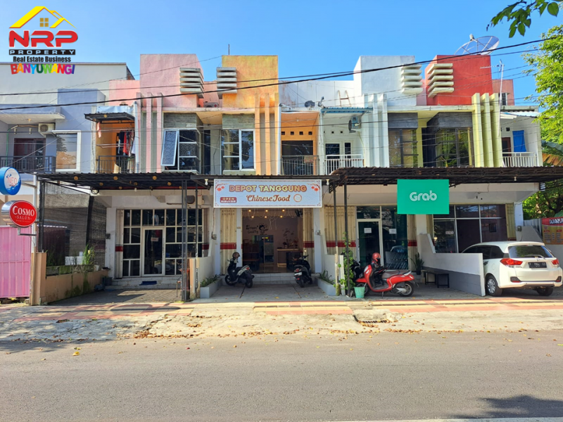 Dijual Ruko dan Kos - Kosan 2 Lantai di Barat Kampus Untag- Banyuwangi Dijual Ruko dan Kos - Kosan 2 Lantai di Barat Kampus Untag- Banyuwangi Dijual Ruko dan Kos - Kosan 2 Lantai di Barat Kampus Untag- Banyuwangi
Lokasi Sangat Strategis Cocok untuk investasi pasive Income
Terletak di Area Kampus, NRP BANYUWANGI