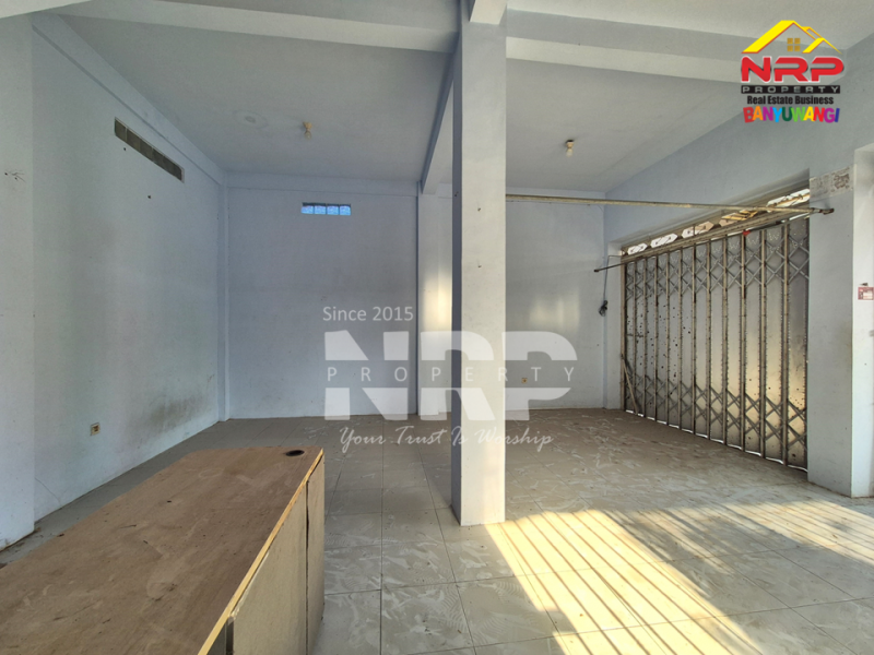 Dijual Ruko dan Rumah 2 Lantai di Desa Gitik, Rogojampi - Banyuwangi  Dijual Ruko dan Rumah 2 Lantai di Desa Gitik, Rogojampi - Banyuwangi  Dijual Ruko dan Rumah 2 Lantai di Desa Gitik, Rogojampi - Banyuwangi&nbsp;
Punya bisnis usaha di desa, kenapa tidak!! ruko ini bisa jadi pilihan terbaik
Ruko NRP BANYUWANGI