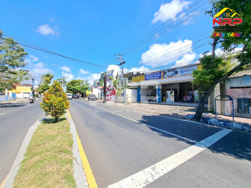 Dijual Ruko dan Rumah tepi di Jl. S. Parman - Banyuwangi Dijual Ruko dan Rumah tepi di Jl. S. Parman - Banyuwangi Dijual Ruko dan Rumah tepi di Jl. S. Parman - Banyuwangi
Ruko terletak di Pusat Bisnis Kota Banyuwangi.&nbsp;
Cocok Untuk Showroom, Bengkel, Toko, dan Unit NRP BANYUWANGI