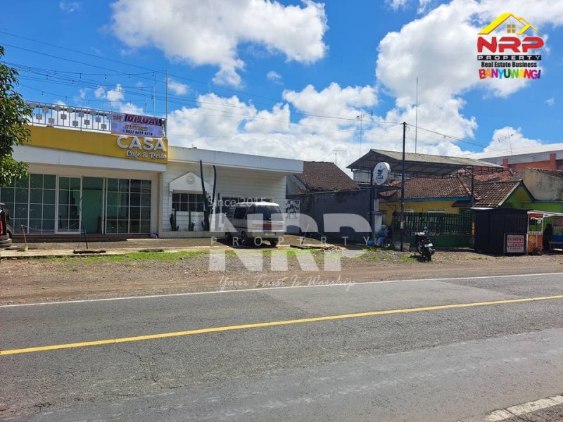Dijual Ruko Excafe di tepi Jalan Rogojampi - Banyuwangi  Dijual Ruko Excafe di tepi Jalan Rogojampi - Banyuwangi  Dijual Ruko Excafe di tepi Jalan Rogojampi - Banyuwangi&nbsp;
Cocok untuk studio foto, butik, cafe, dll&nbsp;

Luas Tanah : 355 M2 SHM
Luas Bangunan : 200 NRP BANYUWANGI