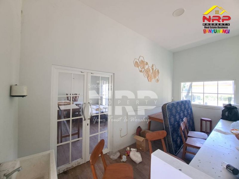 Dijual Ruko Excafe di tepi Jalan Rogojampi - Banyuwangi  Dijual Ruko Excafe di tepi Jalan Rogojampi - Banyuwangi  Dijual Ruko Excafe di tepi Jalan Rogojampi - Banyuwangi&nbsp;
Cocok untuk studio foto, butik, cafe, dll&nbsp;

Luas Tanah : 355 M2 SHM
Luas Bangunan : 200 NRP BANYUWANGI