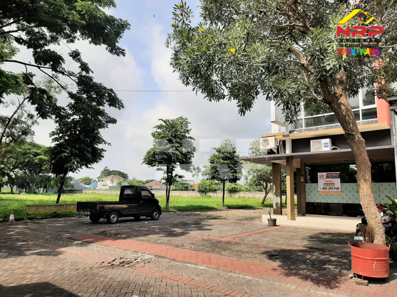 Dijual Ruko Exclusive 2 Lantai Hook di Ijen Cluster Mendut - Banyuwangi  Dijual Ruko Exclusive 2 Lantai Hook di Ijen Cluster Mendut - Banyuwangi  Dijual Ruko Exclusive 2 Lantai Hook di Ijen Cluster Mendut - Banyuwangi&nbsp;
terletak di Kawasan Perumahan Elit di Pusat Kota.
Lingkungan nyaman, aman, NRP BANYUWANGI