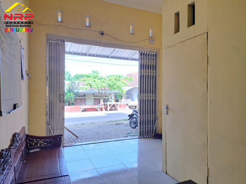 Dijual Ruko Murah 2 Lantai dekat SATPAS POLRESTA Banyuwangi Dijual Ruko Murah 2 Lantai dekat SATPAS POLRESTA Banyuwangi Dijual Ruko Murah 2 Lantai dekat SATPAS POLRESTA Banyuwangi
Lingkungan Padat Penduduk sangat cocok untuk ruang usaha maupun Kantor
Akses jalan utama Jl. NRP BANYUWANGI