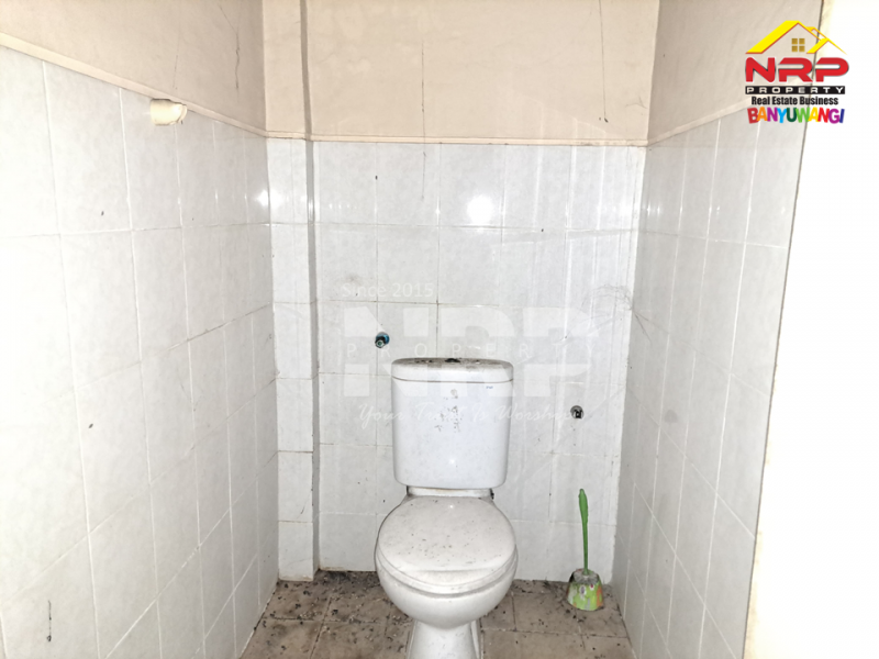 Dijual Ruko Murah  2 Lantai di Taman Laguna Banyuwangi  Dijual Ruko 2 Lantai di Taman Laguna Banyuwangi  Dijual Ruko 2 Lantai di Taman Laguna Banyuwangi&nbsp;
Lokasi strategis di Depan Hotel ILIRA,tepi Jalan Yos Sudarso, Sangat Cocok untuk Ruang usaha

LT/LB : NRP BANYUWANGI
