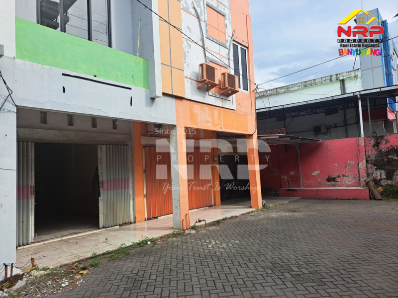 Dijual Ruko Murah  2 Lantai di Taman Laguna Banyuwangi  Dijual Ruko 2 Lantai di Taman Laguna Banyuwangi  Dijual Ruko 2 Lantai di Taman Laguna Banyuwangi&nbsp;
Lokasi strategis di Depan Hotel ILIRA,tepi Jalan Yos Sudarso, Sangat Cocok untuk Ruang usaha

LT/LB : NRP BANYUWANGI