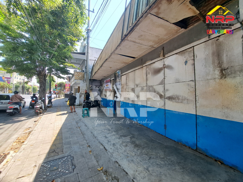 Dijual Ruko Murah di jalur komersial Lateng -Banyuwangi  Dijual Ruko Murah di jalur komersial Lateng -Banyuwangi  Dijual Ruko Murah di jalur komersial Lateng -Banyuwangi&nbsp;
Potensi pertumbuhan bisnis yang menjanjikan.&nbsp;
Lokasi mudah dikenali dan diakses oleh NRP BANYUWANGI