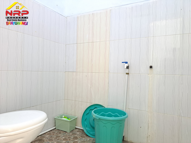 Dijual Ruko Murah Strategis Tepi Jl. Blimbingsari - Rogojampi  Dijual Ruko Murah Strategis Tepi Jl. Blimbingsari - Rogojampi  Dijual Ruko Murah Strategis Tepi Jl. Blimbingsari - Rogojampi&nbsp;
Jl. Depan Aspal, Belakang Jl. Perumahan.&nbsp;
Cocok untuk hunian, toko sembako, butik, NRP BANYUWANGI