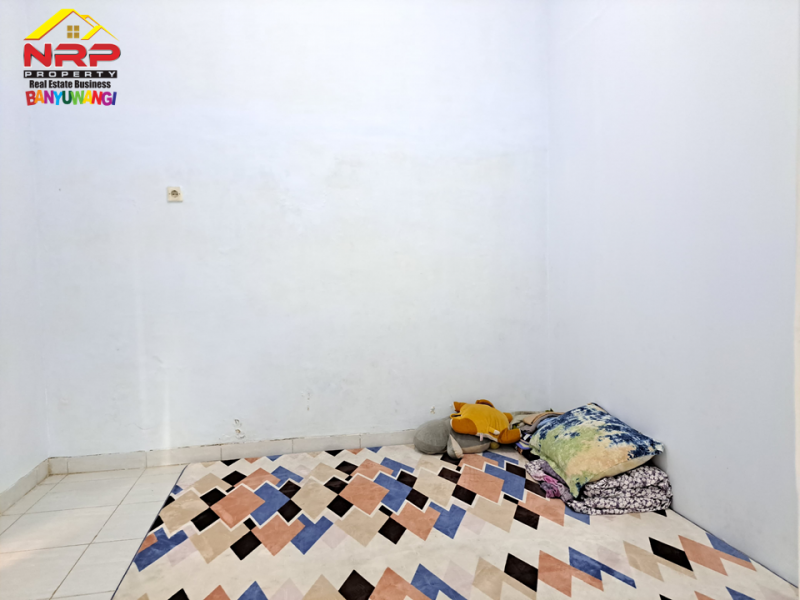 Dijual Ruko Murah Strategis Tepi Jl. Blimbingsari - Rogojampi  Dijual Ruko Murah Strategis Tepi Jl. Blimbingsari - Rogojampi  Dijual Ruko Murah Strategis Tepi Jl. Blimbingsari - Rogojampi&nbsp;
Jl. Depan Aspal, Belakang Jl. Perumahan.&nbsp;
Cocok untuk hunian, toko sembako, butik, NRP BANYUWANGI