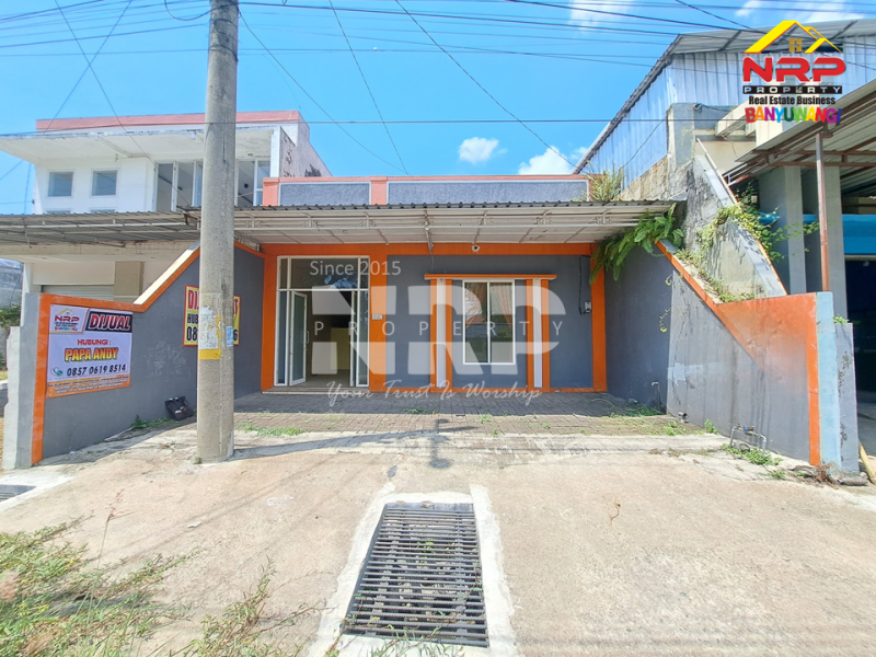 Dijual Ruko Murah Strategis Tepi Jl. Blimbingsari - Rogojampi  Dijual Ruko Murah Strategis Tepi Jl. Blimbingsari - Rogojampi  Dijual Ruko Murah Strategis Tepi Jl. Blimbingsari - Rogojampi&nbsp;
Jl. Depan Aspal, Belakang Jl. Perumahan.&nbsp;
Cocok untuk hunian, toko sembako, butik, NRP BANYUWANGI