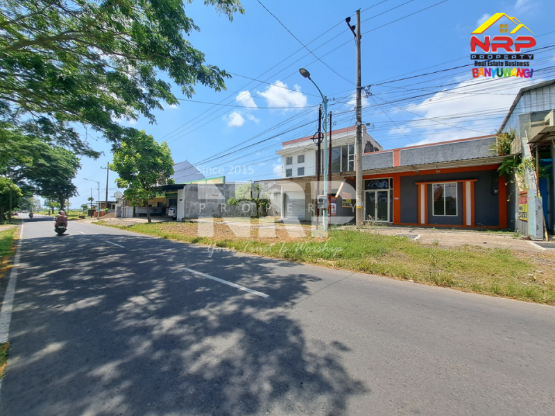 Dijual Ruko Murah Strategis Tepi Jl. Blimbingsari - Rogojampi  Dijual Ruko Murah Strategis Tepi Jl. Blimbingsari - Rogojampi  Dijual Ruko Murah Strategis Tepi Jl. Blimbingsari - Rogojampi&nbsp;
Jl. Depan Aspal, Belakang Jl. Perumahan.&nbsp;
Cocok untuk hunian, toko sembako, butik, NRP BANYUWANGI