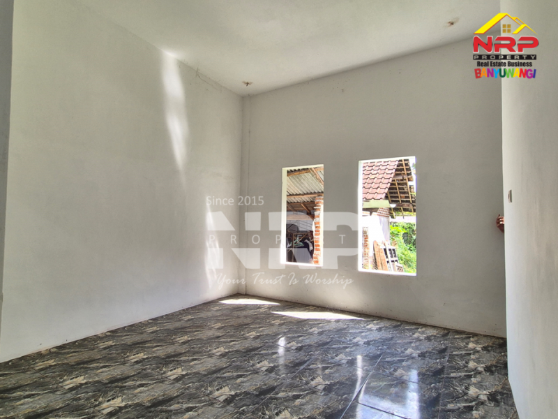 Dijual Ruko Potensial di Jajag - Banyuwangi  Dijual Ruko Potensial di Jajag - Banyuwangi  Dijual Ruko Potensial di Jajag - Banyuwangi&nbsp;
Terletak di area Jajag yang terus berkembang, cocok untuk toko, butik, apotik, klinik dll.&nbsp;

Luas NRP BANYUWANGI