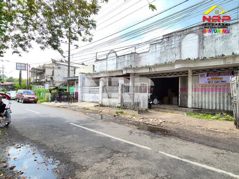 DIJUAL RUKO PROSPEK DI ROGOJAMPI. Lokasi yang tepat selalu jadi kunci usaha yang bertahan lama. DIJUAL RUKO PROSPEK DI ROGOJAMPI. Lokasi yang tepat selalu jadi kunci usaha yang bertahan lama. DIJUAL RUKO PROSPEK DI ROGOJAMPI. Lokasi yang tepat selalu jadi kunci usaha yang bertahan lama.
Ruko ini berada di kawasan Rogojampi, area dengan aktivitas NRP BANYUWANGI