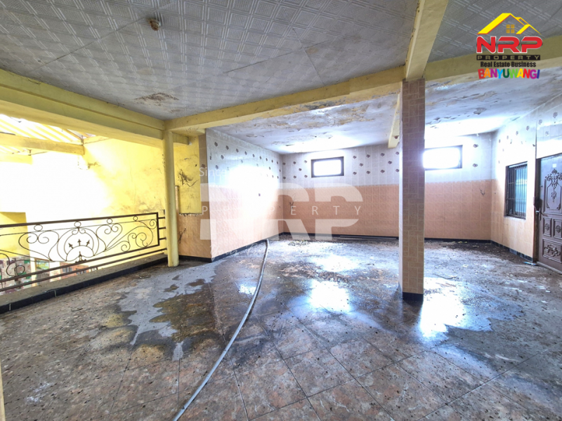 DIJUAL RUKO PROSPEK DI ROGOJAMPI. Lokasi yang tepat selalu jadi kunci usaha yang bertahan lama. DIJUAL RUKO PROSPEK DI ROGOJAMPI. Lokasi yang tepat selalu jadi kunci usaha yang bertahan lama. DIJUAL RUKO PROSPEK DI ROGOJAMPI. Lokasi yang tepat selalu jadi kunci usaha yang bertahan lama.
Ruko ini berada di kawasan Rogojampi, area dengan aktivitas NRP BANYUWANGI