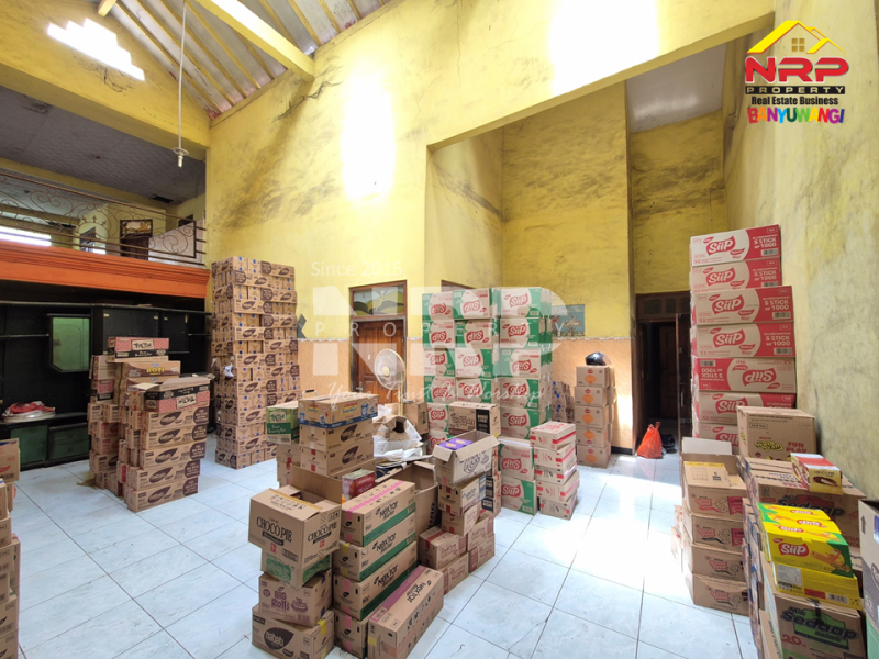 DIJUAL RUKO PROSPEK DI ROGOJAMPI. Lokasi yang tepat selalu jadi kunci usaha yang bertahan lama. DIJUAL RUKO PROSPEK DI ROGOJAMPI. Lokasi yang tepat selalu jadi kunci usaha yang bertahan lama. DIJUAL RUKO PROSPEK DI ROGOJAMPI. Lokasi yang tepat selalu jadi kunci usaha yang bertahan lama.
Ruko ini berada di kawasan Rogojampi, area dengan aktivitas NRP BANYUWANGI