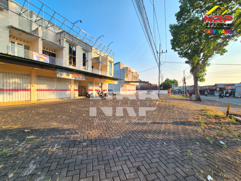 DIJUAL Ruko Ready 3 Ruko Siap Pakai di Benculuk - Banyuwangi  DIJUAL RUKO MURAH BANGET DI BENCULUK CLURING BANYUWANGI DIJUAL/DISEWAKAN Ready 3 Ruko Siap Pakai di Benculuk - Banyuwangi&nbsp;
Peluang usaha di pusat bisnis Benculuk, Dekat dengan pasar benculuk, Dekat dengan NRP BANYUWANGI