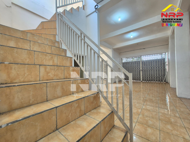 DIJUAL Ruko Ready 3 Ruko Siap Pakai di Benculuk - Banyuwangi  DIJUAL RUKO MURAH BANGET DI BENCULUK CLURING BANYUWANGI DIJUAL/DISEWAKAN Ready 3 Ruko Siap Pakai di Benculuk - Banyuwangi&nbsp;
Peluang usaha di pusat bisnis Benculuk, Dekat dengan pasar benculuk, Dekat dengan NRP BANYUWANGI