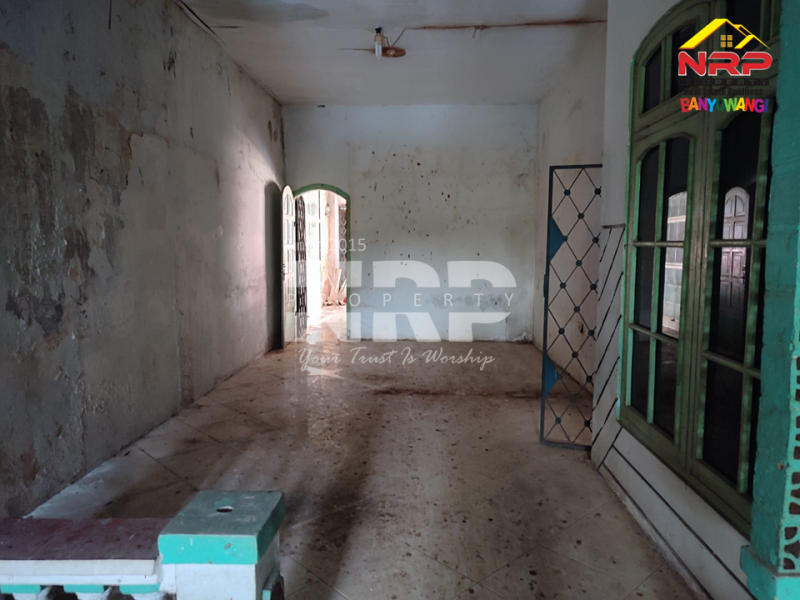 DIJUAL RUKO + RUMAH TUA 3 lantai di TEMBOKREJO, MUNCAR BANYUWANGI  DIJUAL RUKO Murah di TEMBOKREJO, MUNCAR BANYUWANGI  DIJUAL RUKO + RUMAH TUA 3 lantai di TEMBOKREJO, MUNCAR BANYUWANGI&nbsp;
Kesempatan punya aset di kawasan ramai!Berlokasi di Tembokrejo &ndash; Muncar, NRP BANYUWANGI