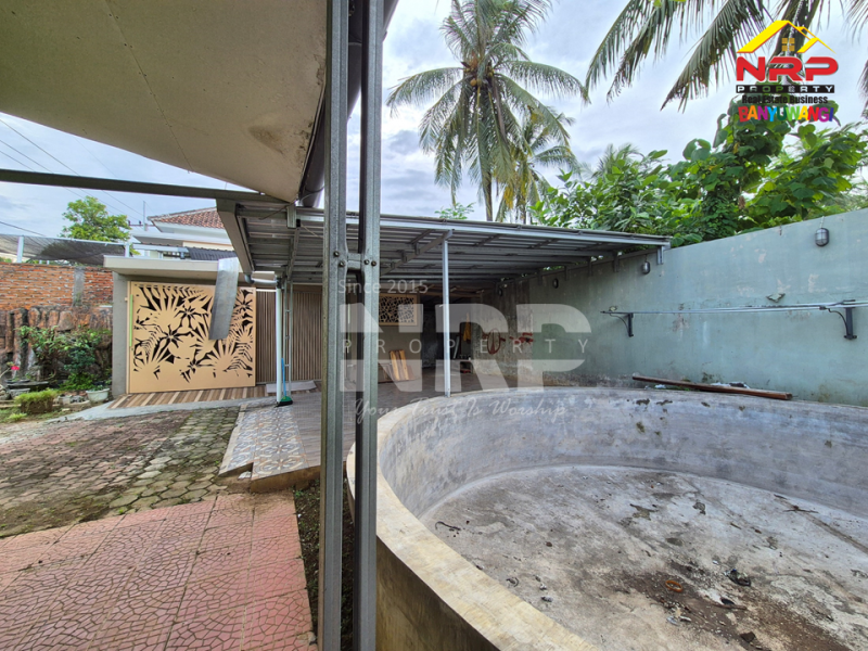 Dijual Ruko Sangat Murah di Kalipuro Asri - Banyuwangi   Dijual Ruko Sangat Murah di Kalipuro Asri - Banyuwangi   Dijual Ruko Sangat Murah di Kalipuro Asri - Banyuwangi&nbsp;&nbsp;
Lokasi sangat strategis di kawasan Perumnas Banyuwangi
50 meter dari Jl. Joyoboyo - NRP BANYUWANGI
