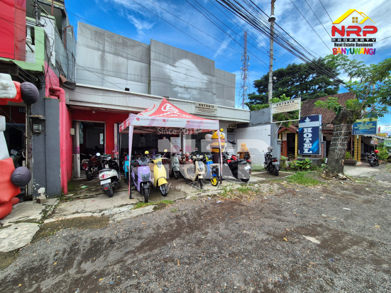 Dijual Ruko Sangat Prospek di Genteng - Banyuwangi  Dijual Ruko Sangat Prospek di Genteng - Banyuwangi  Dijual Ruko Sangat Prospek di Genteng - Banyuwangi&nbsp;
Berdekatan dengan Swalayan dan Mall ternama di Genteng, Kawasan ramai dekat dengan NRP BANYUWANGI