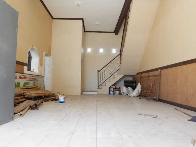Dijual Ruko Startegis di 0 Jalan Kepiting - Banyuwangi Dijual Ruko Startegis di 0 Jalan Kepiting - Banyuwangi Dijual Ruko Startegis di 0 Jalan Kepiting - Banyuwangi. Lokasi Ruko di Area&nbsp; Pertokoan Produktif Cocok Untuk Ruang Usaha. Dekat Fasilitas Pendidilan, NRP BANYUWANGI