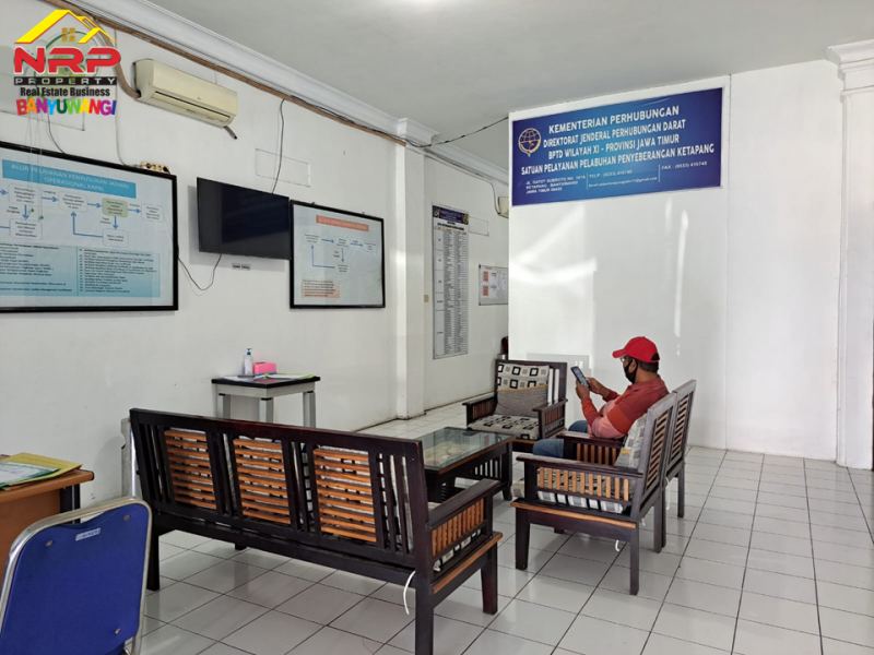 Dijual Ruko Strategis 2 Lantai Di Tepi Jl. Ketapang - Banyuwangi Dijual Ruko Strategis 2 Lantai Di Tepi Jl. Ketapang - Banyuwangi Dijual Ruko Strategis 2 Lantai Di Tepi Jl. Ketapang - Banyuwangi
Lokasi di 0 Jalan Utama Ketapang - Situbondo
Cocok untuk Perkantoran, Perbankan, atau NRP BANYUWANGI