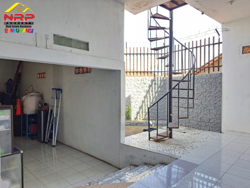 Dijual Ruko Strategis 2 Lantai Di Tepi Jl. Ketapang - Banyuwangi Dijual Ruko Strategis 2 Lantai Di Tepi Jl. Ketapang - Banyuwangi Dijual Ruko Strategis 2 Lantai Di Tepi Jl. Ketapang - Banyuwangi
Lokasi di 0 Jalan Utama Ketapang - Situbondo
Cocok untuk Perkantoran, Perbankan, atau NRP BANYUWANGI