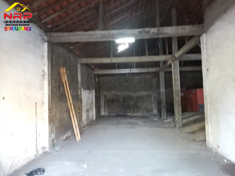 Dijual RUKO Strategis di 0 KM Jln. Yos Sudarso No. 65  - Banyuwangi Dijual RUKO Strategis di 0 KM Jln. Yos Sudarso No. 65  - Banyuwangi Dijual RUKO Strategis di 0 KM Jln. Yos Sudarso No. 65&nbsp; - Banyuwangi
Sangat Cocok untuk ruang usaha toko, waralaba, Ekspedisi, Bengkel , Showrom dll. 50 NRP BANYUWANGI