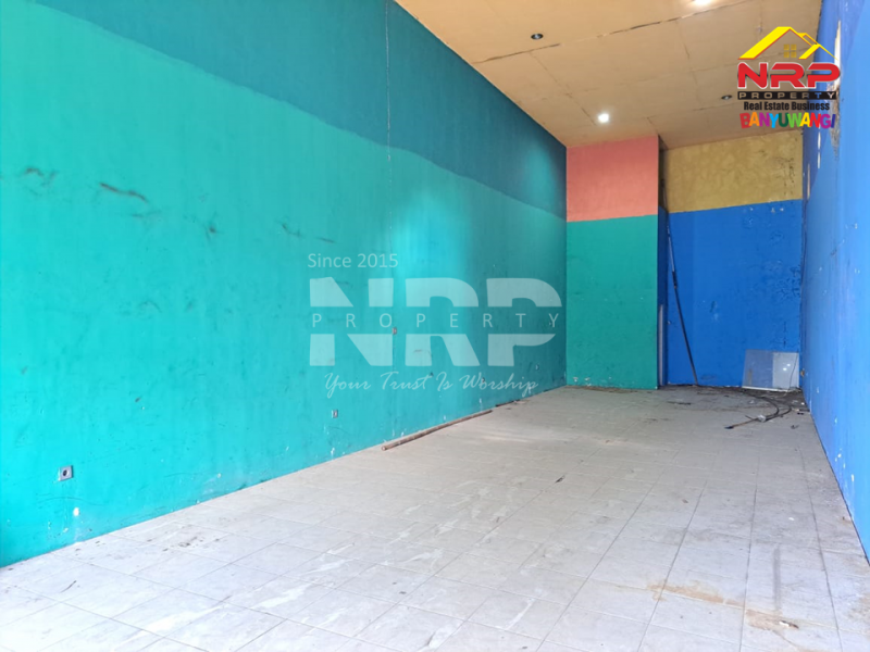 Dijual Ruko Strategis ditepi Jl. Rogojampi - Banyuwangi  Dijual Ruko Strategis ditepi Jl. Rogojampi - Banyuwangi  Dijual Ruko Strategis ditepi Jl. Rogojampi - Banyuwangi&nbsp;
Berada di Kawasan Bisnis dan Pertokoan Pasar Rogojampi
Sangat cocok untuk Kantor, Ekspedisi, NRP BANYUWANGI