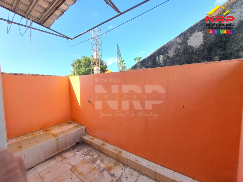 Dijual Rumah 1,5 Lantai di Perum. Sukowidi - Banyuwangi  Dijual rumah 200 jutaan di banyuwangi  Dijual Rumah 1,5 Lantai di Perum. Sukowidi - Banyuwangi&nbsp;
Berada di sebelah Hotel Ilira Banyuwangi. Akes Jl. Yos Sudarso, Klatak - NRP BANYUWANGI