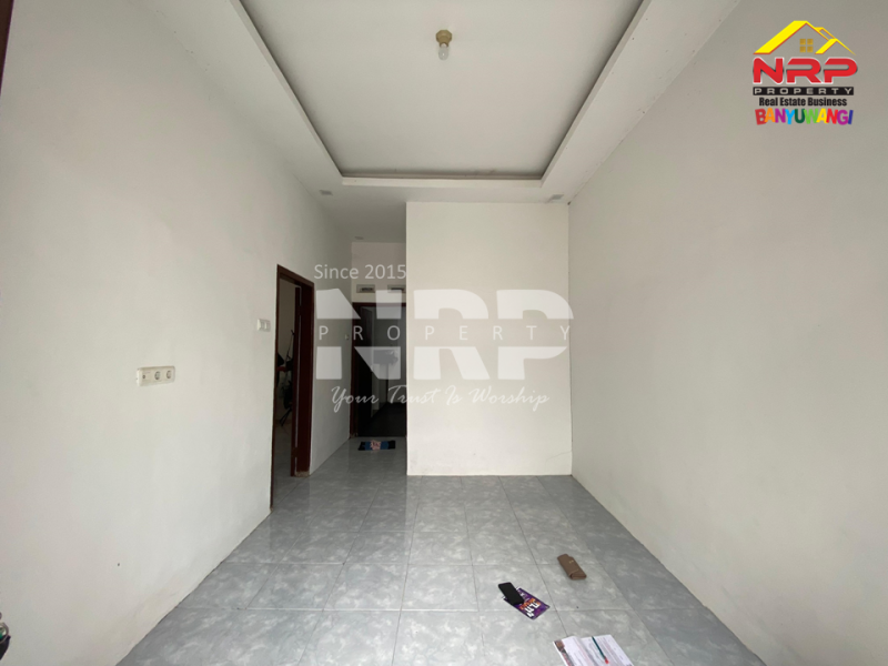Dijual Rumah 1,5 Lantai di Sobo - Banyuwangi  Dijual Rumah 1,5 Lantai di Sobo - Banyuwangi  Dijual Rumah 1,5 Lantai di Sobo - Banyuwangi&nbsp;
Rumah baru minimalis kekinian cocok buat rumah pertama kamu.&nbsp;
Lokasi sangat nyaman dan cocok untuk NRP BANYUWANGI