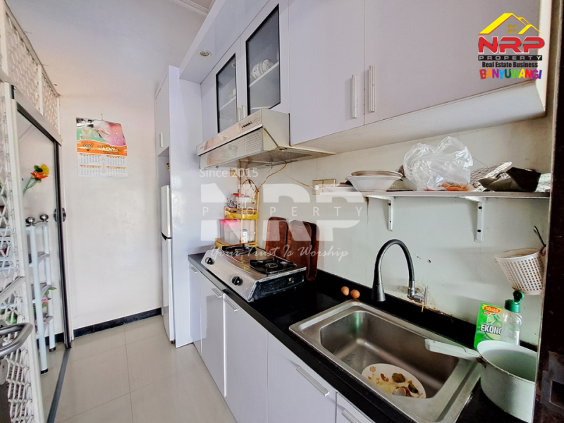 Dijual rumah 1,5 lantai di Sobo - Banyuwangi  Dijual rumah 1,5 lantai di Sobo - Banyuwangi  Cari rumah di lokasi yang dekat pusat kota, akses mudah, dan lingkungan nyaman?
Rumah ini bisa jadi pilihan terbaik untuk hunian keluargamu
Dijual rumah 1,5 NRP BANYUWANGI