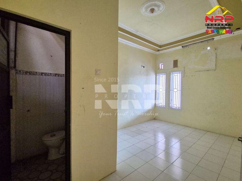 Dijual Rumah 1,5 Lantai di Taman Puring Asri - Banyuwangi  Dijual Rumah 1,5 Lantai di Taman Puring Asri - Banyuwangi  Dijual Rumah 1,5 Lantai di Taman Puring Asri - Banyuwangi&nbsp;
Hunian murah strategis di Banyuwangi Kota.

LT/LB : 98/80 M2 SHM

Fasilitas : Ruang Tamu, NRP BANYUWANGI