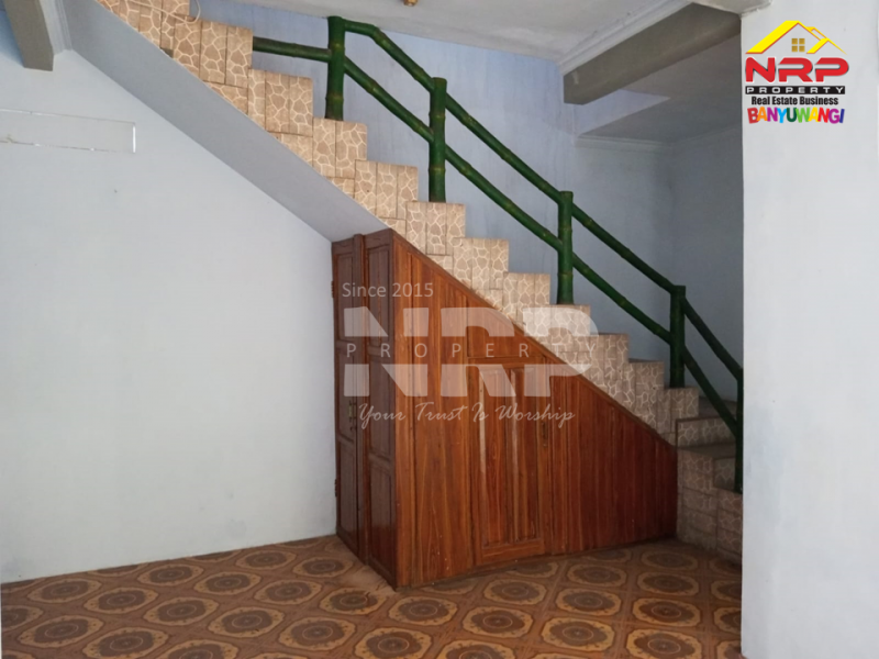 Dijual Rumah 1,5 Lantai di tepi Jl. Gatot Subroto, Bulusan - Banyuwangi  Dijual Rumah 1,5 Lantai di tepi Jl. Gatot Subroto, Bulusan - Banyuwangi  Dijual Rumah 1,5 Lantai di tepi Jl. Gatot Subroto, Bulusan - Banyuwangi&nbsp;
Hunian yang bisa juga digunakan untuk ruang usaha. Cocok banget untuk kamu yang NRP BANYUWANGI