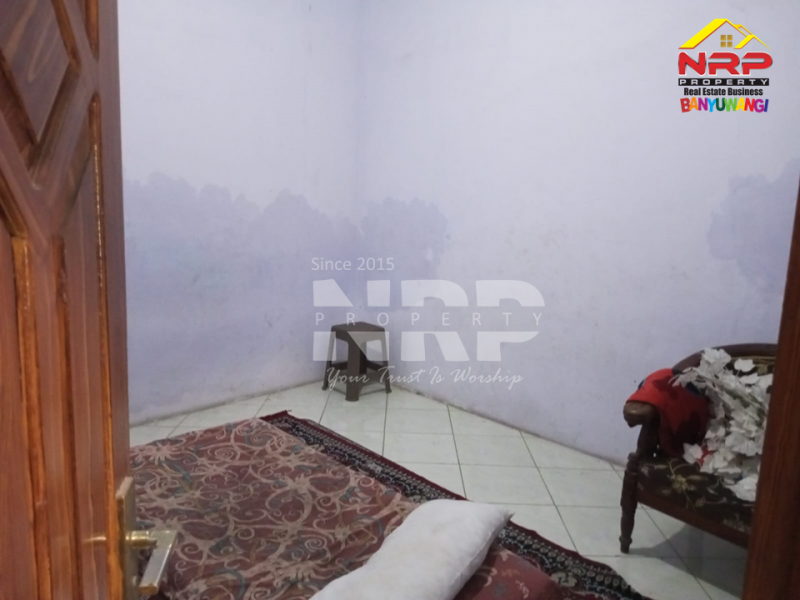 Dijual Rumah 1,5 Lantai di tepi Jl. Gatot Subroto, Bulusan - Banyuwangi  Dijual Rumah 1,5 Lantai di tepi Jl. Gatot Subroto, Bulusan - Banyuwangi  Dijual Rumah 1,5 Lantai di tepi Jl. Gatot Subroto, Bulusan - Banyuwangi&nbsp;
Hunian yang bisa juga digunakan untuk ruang usaha. Cocok banget untuk kamu yang NRP BANYUWANGI