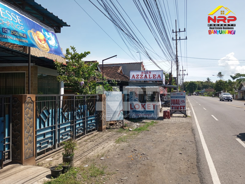 Dijual Rumah 1,5 Lantai di tepi Jl. Gatot Subroto, Bulusan - Banyuwangi  Dijual Rumah 1,5 Lantai di tepi Jl. Gatot Subroto, Bulusan - Banyuwangi  Dijual Rumah 1,5 Lantai di tepi Jl. Gatot Subroto, Bulusan - Banyuwangi&nbsp;
Hunian yang bisa juga digunakan untuk ruang usaha. Cocok banget untuk kamu yang NRP BANYUWANGI
