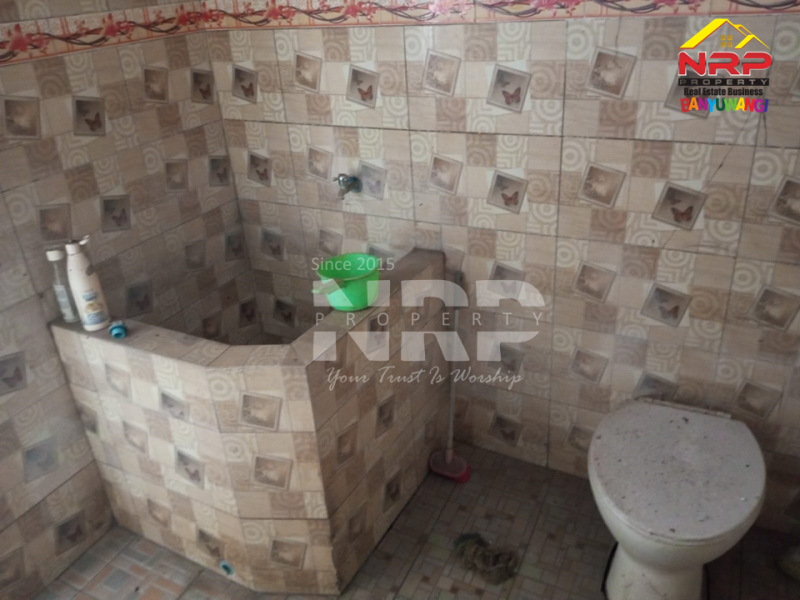 Dijual Rumah 1,5 Lantai di tepi Jl. Gatot Subroto, Bulusan - Banyuwangi  Dijual Rumah 1,5 Lantai di tepi Jl. Gatot Subroto, Bulusan - Banyuwangi  Dijual Rumah 1,5 Lantai di tepi Jl. Gatot Subroto, Bulusan - Banyuwangi&nbsp;
Hunian yang bisa juga digunakan untuk ruang usaha. Cocok banget untuk kamu yang NRP BANYUWANGI