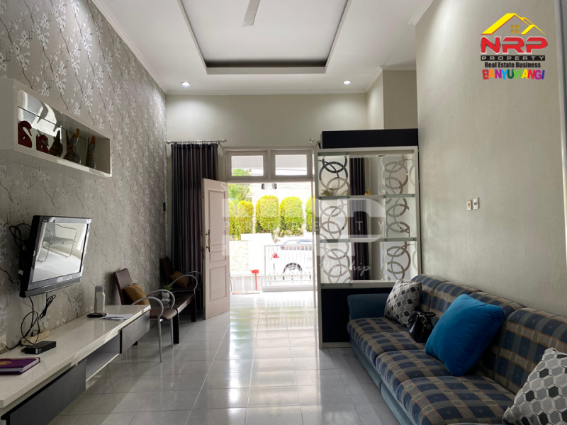 Dijual Rumah 1,5 Lantai Siap Huni di Gardenia Estate Banyuwangi Dijual Rumah 1,5 Lantai Siap Huni di Gardenia Estate Banyuwangi Dijual Rumah 1,5 Lantai Siap Huni di Gardenia Estate Banyuwangi
Hunian Elit Pusat Kota Dengan Lingkungan Aman, Nyaman dan Asri.&nbsp;
Dengan nilai investasi NRP BANYUWANGI