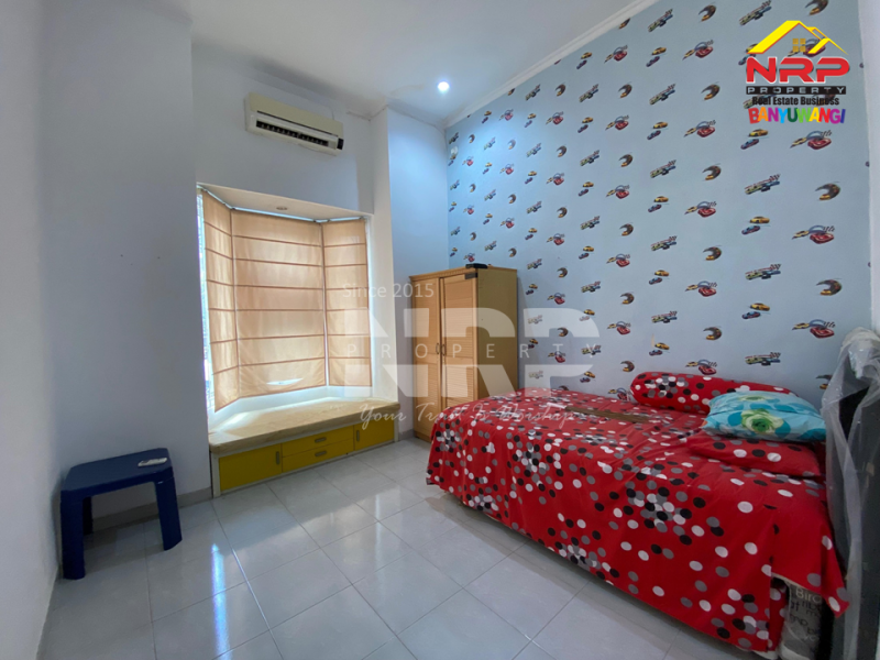 Dijual Rumah 1,5 Lantai Siap Huni di Gardenia Estate Banyuwangi Dijual Rumah 1,5 Lantai Siap Huni di Gardenia Estate Banyuwangi Dijual Rumah 1,5 Lantai Siap Huni di Gardenia Estate Banyuwangi
Hunian Elit Pusat Kota Dengan Lingkungan Aman, Nyaman dan Asri.&nbsp;
Dengan nilai investasi NRP BANYUWANGI
