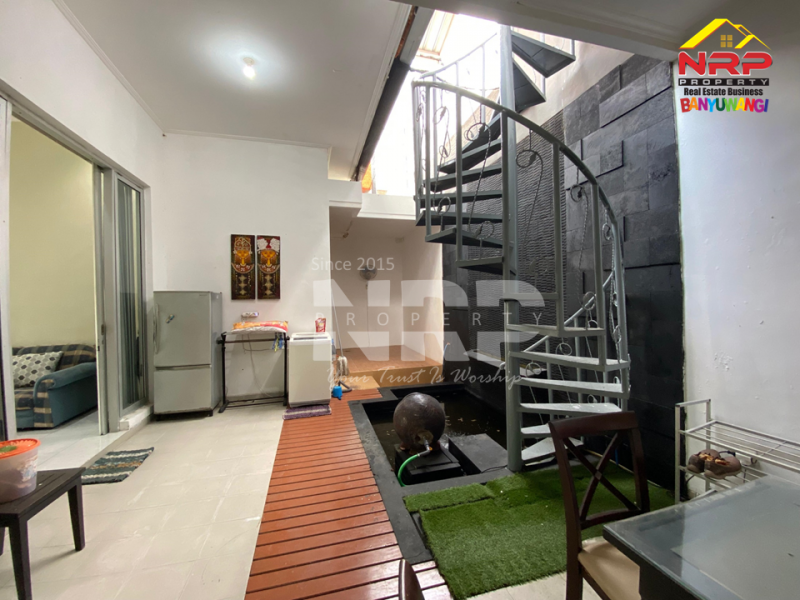 Dijual Rumah 1,5 Lantai Siap Huni di Gardenia Estate Banyuwangi Dijual Rumah 1,5 Lantai Siap Huni di Gardenia Estate Banyuwangi Dijual Rumah 1,5 Lantai Siap Huni di Gardenia Estate Banyuwangi
Hunian Elit Pusat Kota Dengan Lingkungan Aman, Nyaman dan Asri.&nbsp;
Dengan nilai investasi NRP BANYUWANGI