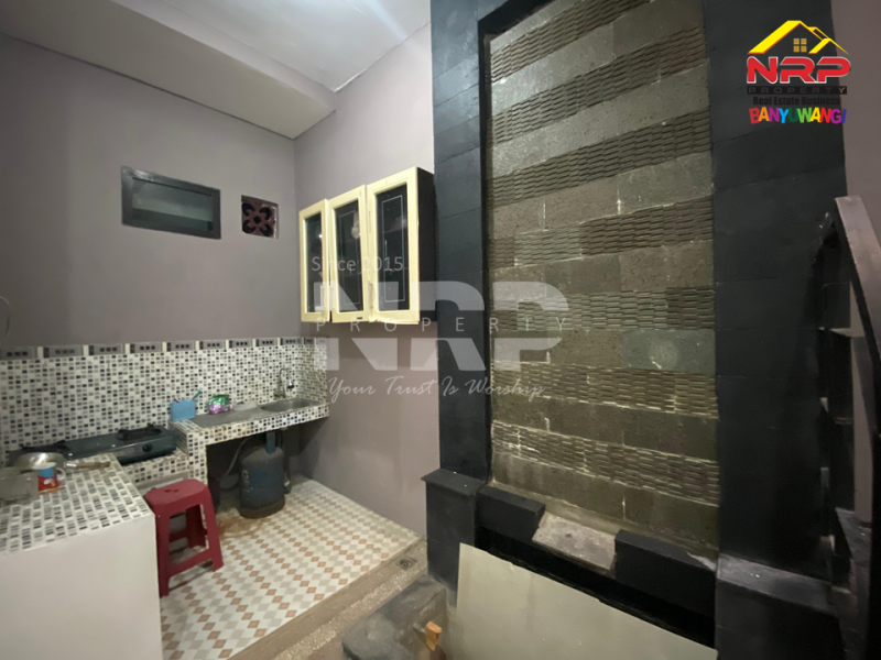 Dijual Rumah 1,5 lantai Siap Huni di Kawasan Perumahan di Kebalenan - Banyuwangi Dijual rumah murah di perum elit banyuwangi  Dijual Rumah 1,5 lantai Siap Huni di Kawasan Perumahan di Kebalenan - Banyuwangi
Perumahan Exclusive Pusat Kota dengan Lingkungan Aman dan Nyaman
Keamanan 24 NRP BANYUWANGI